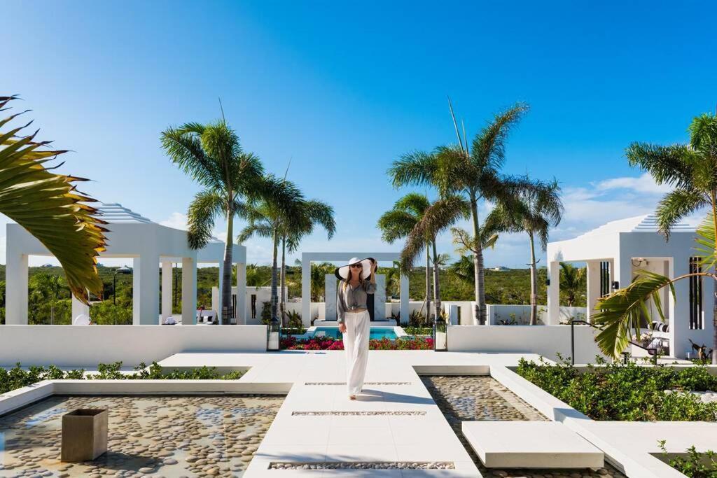 Triton Luxury Villa 프로비덴시알레스 외부 사진
