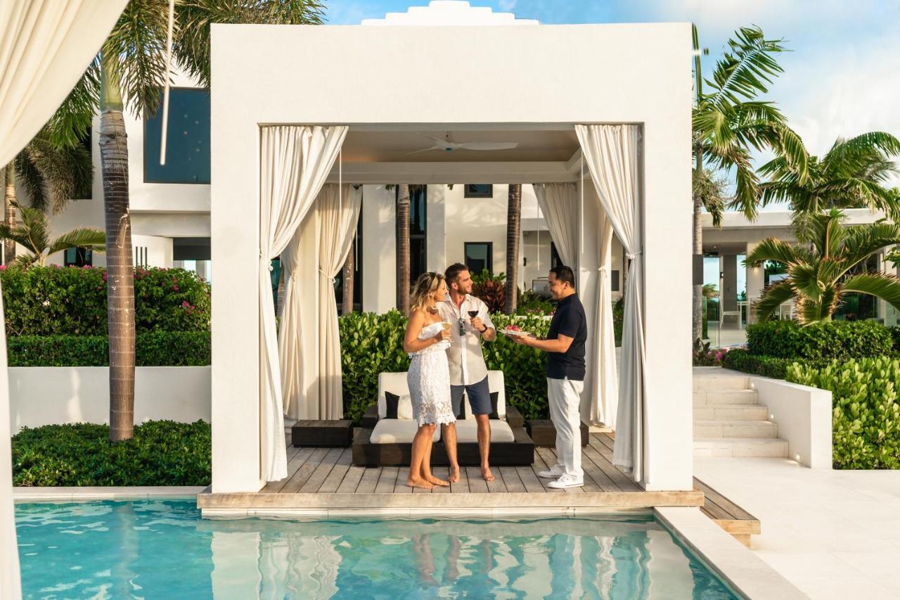 Triton Luxury Villa 프로비덴시알레스 외부 사진